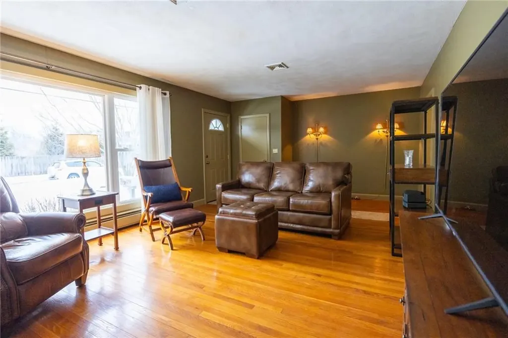 146 Edmond Drive Warwick RI 02886