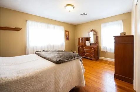 146 Edmond Drive Warwick RI 02886