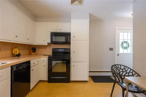 146 Edmond Drive Warwick RI 02886