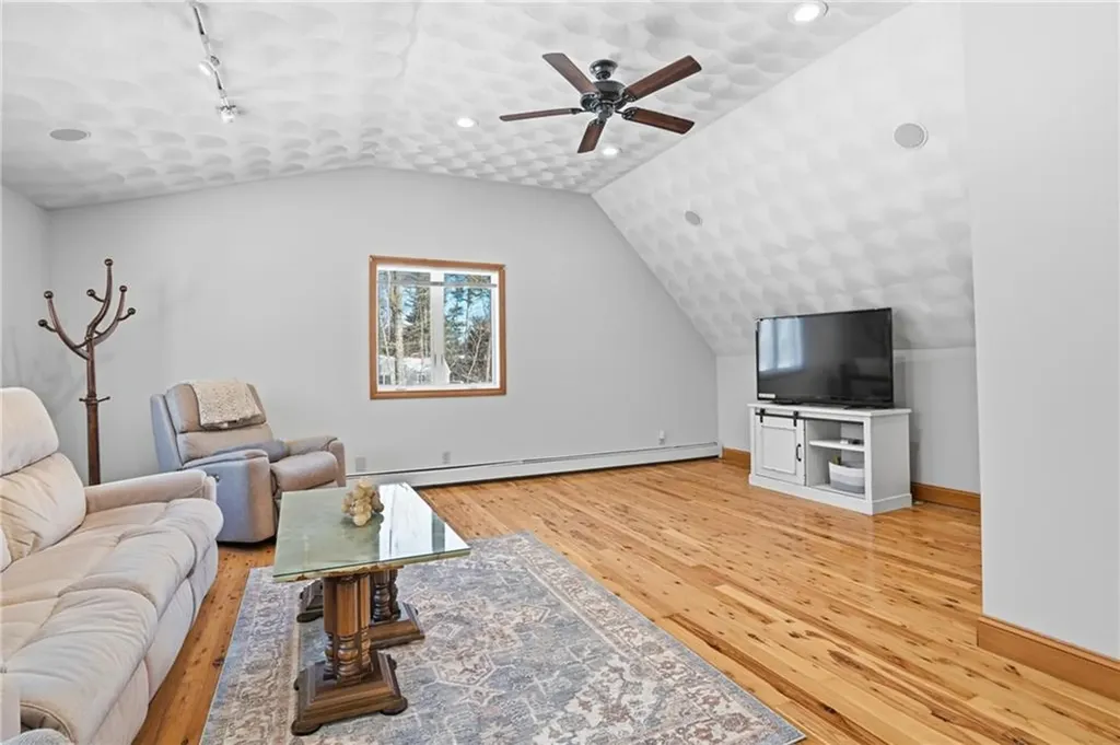 339 Hog House Hill Road Exeter RI 02822