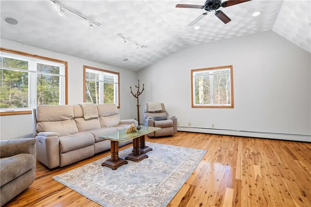 339 Hog House Hill Road Exeter RI 02822