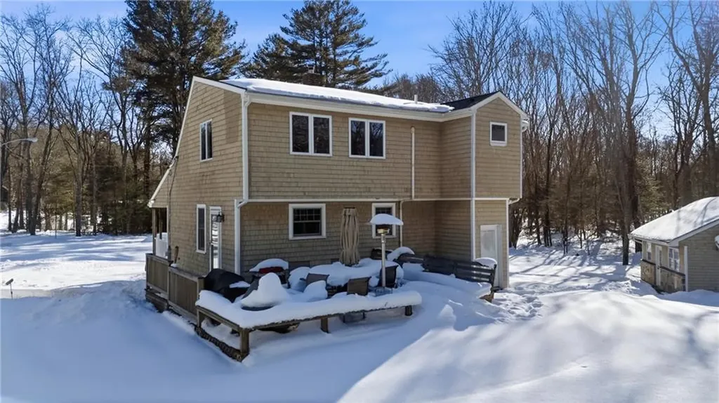 339 Hog House Hill Road Exeter RI 02822