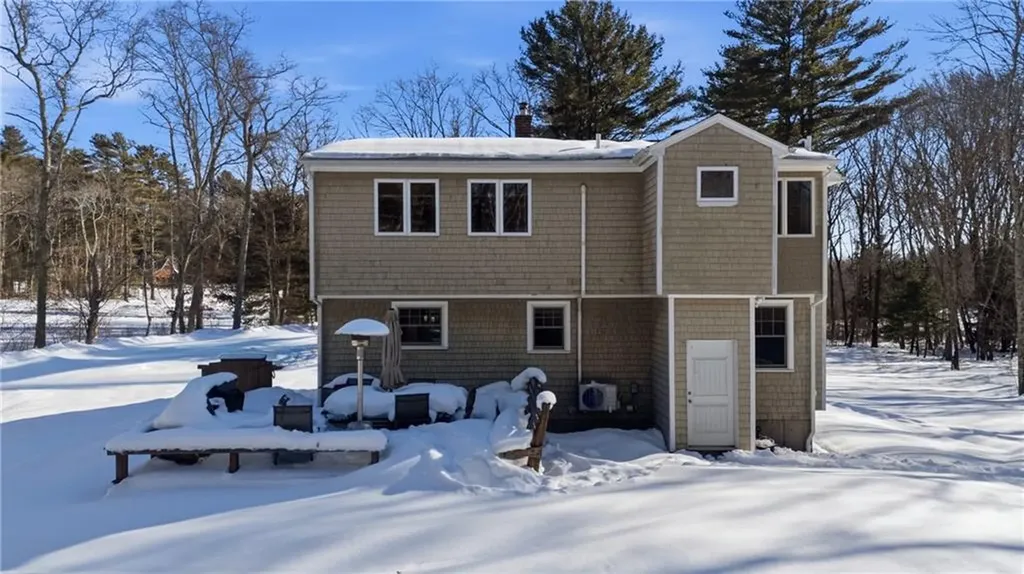 339 Hog House Hill Road Exeter RI 02822