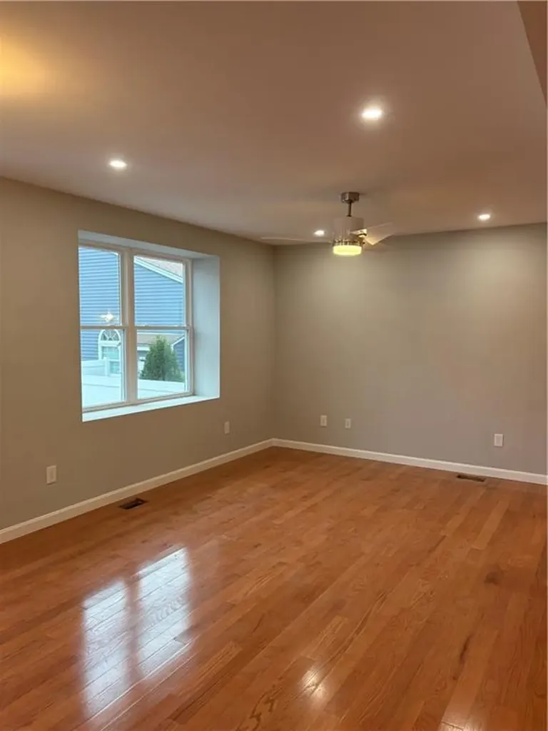 184 Avenue C Woonsocket RI 02895