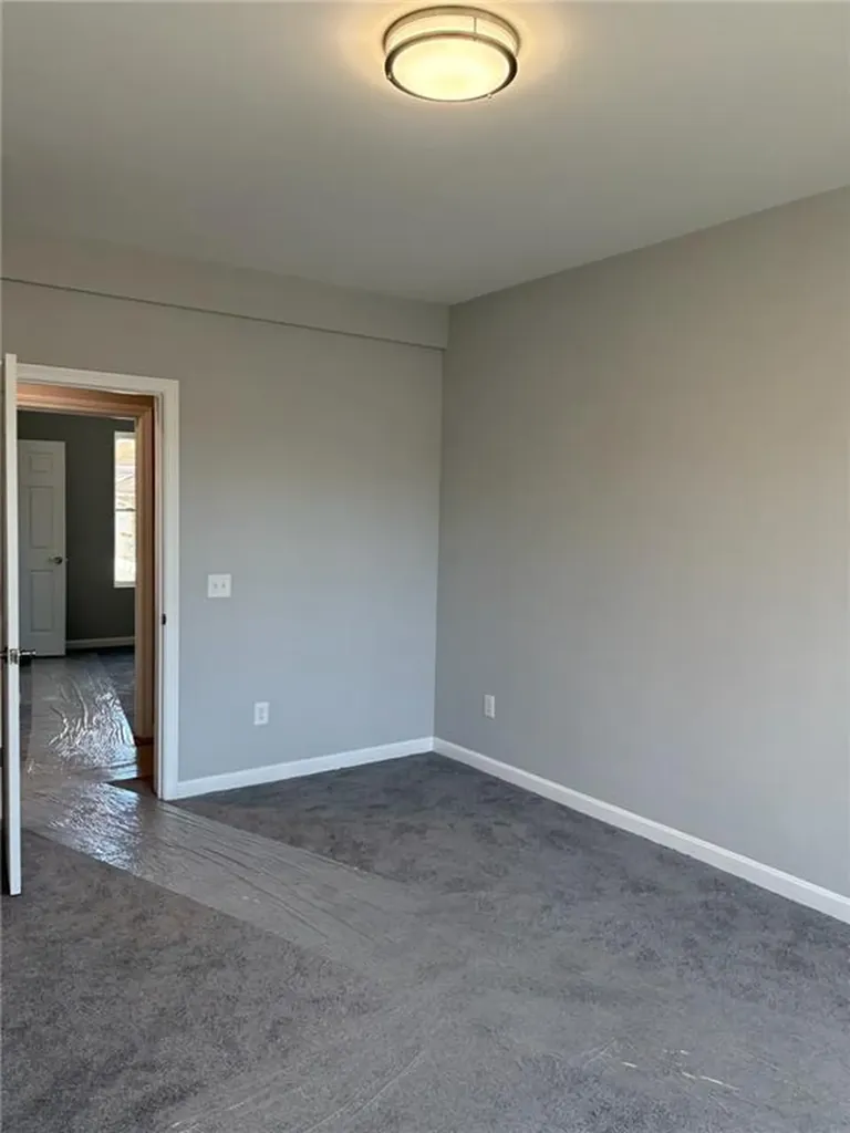 184 Avenue C Woonsocket RI 02895