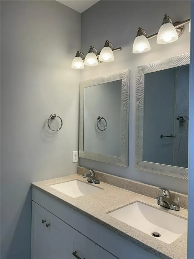 184 Avenue C Woonsocket RI 02895