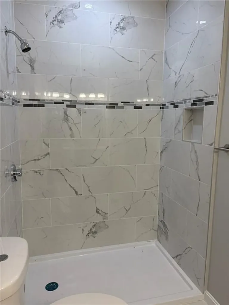 184 Avenue C Woonsocket RI 02895