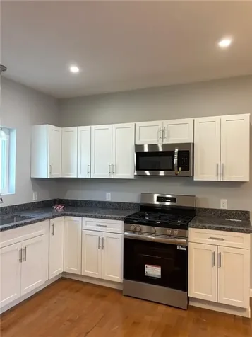 184 Avenue C Woonsocket RI 02895