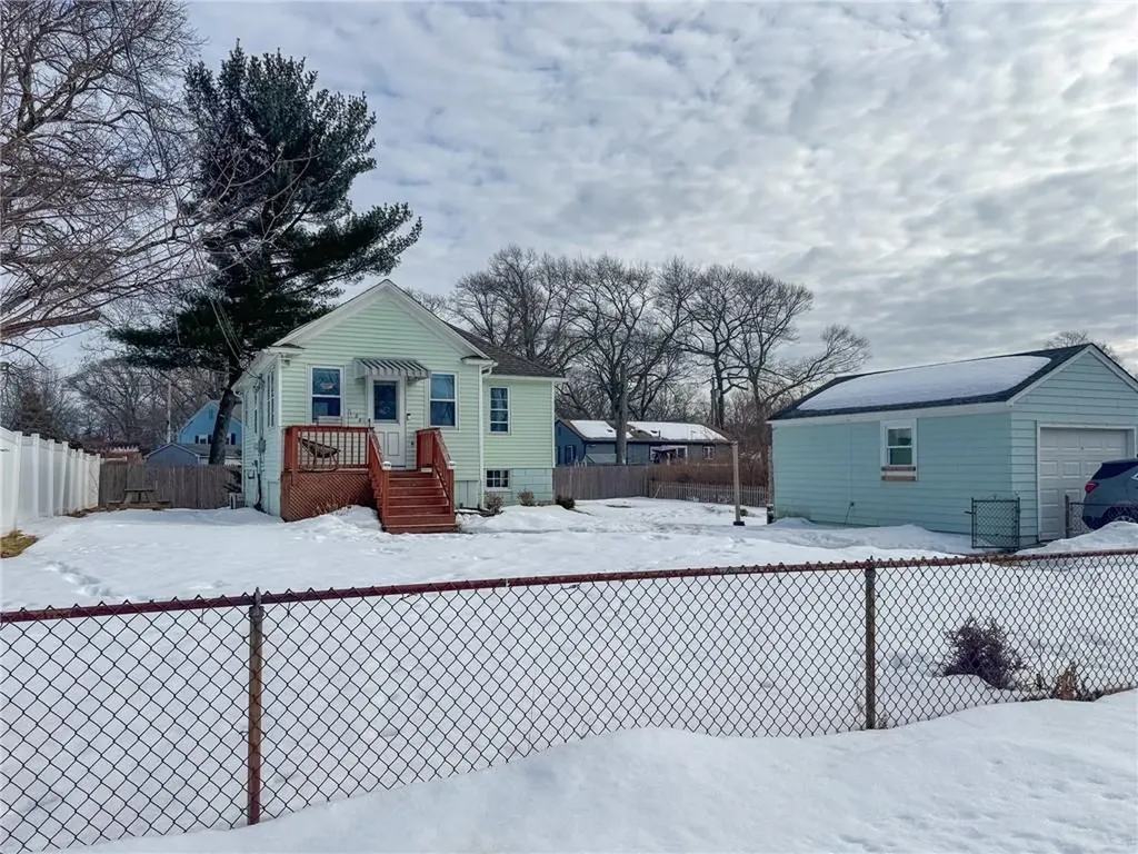 28 Burgess Drive Warwick RI 02886