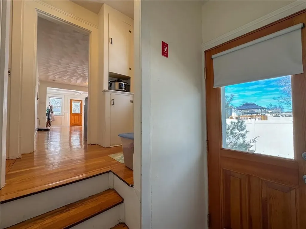 28 Burgess Drive Warwick RI 02886