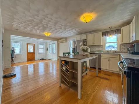 28 Burgess Drive Warwick RI 02886