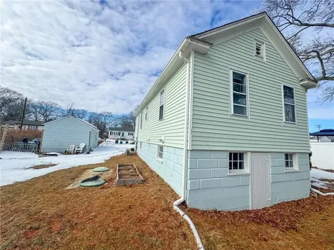 28 Burgess Drive Warwick RI 02886