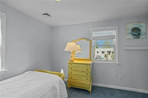 4 Read Avenue Warren RI 02885