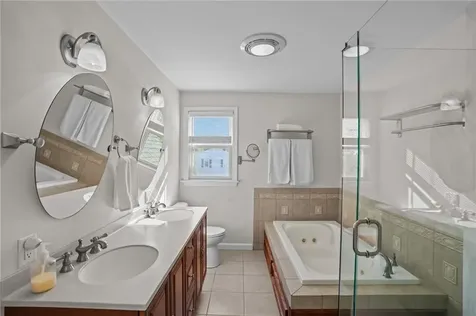 4 Read Avenue Warren RI 02885