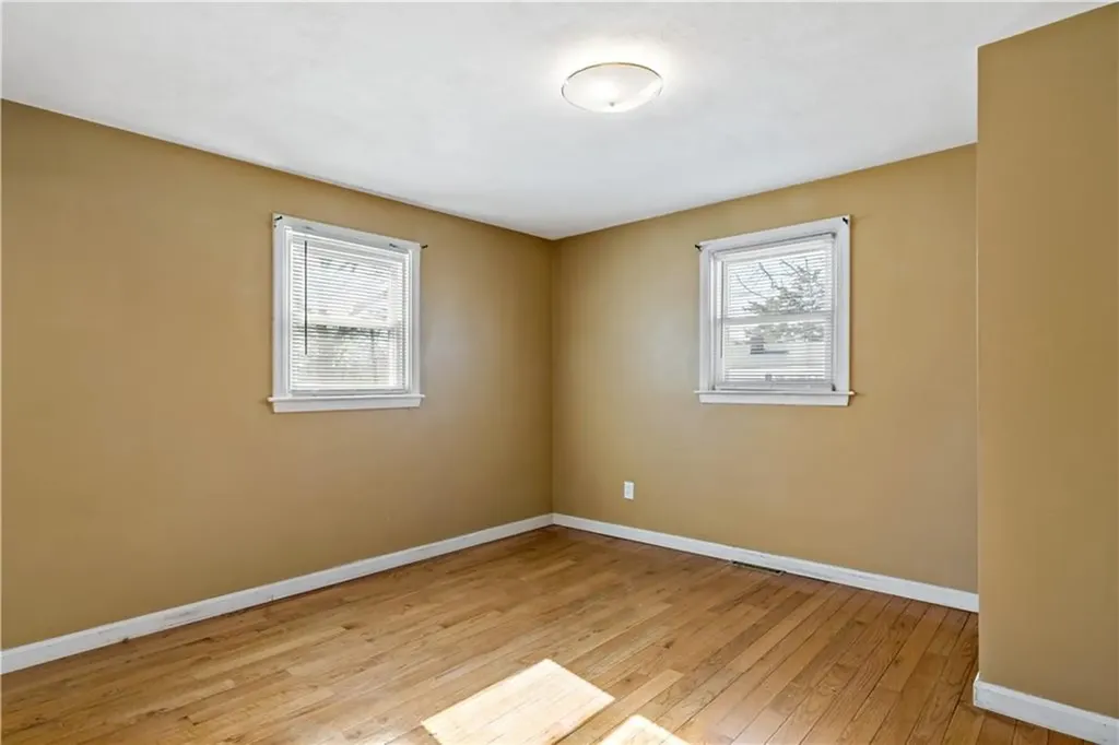 58 Swan Street East Providence RI 02914