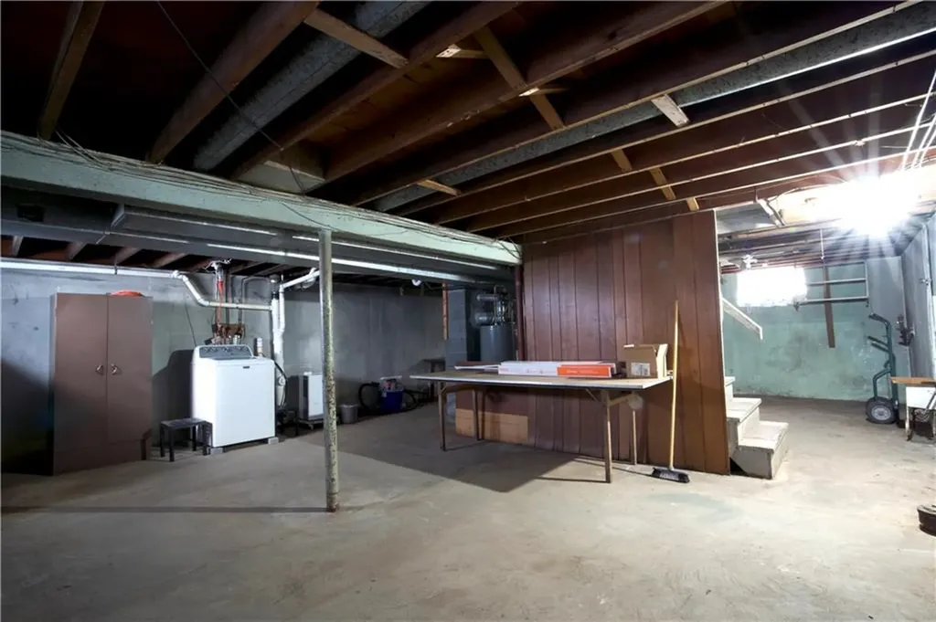 58 Swan Street East Providence RI 02914