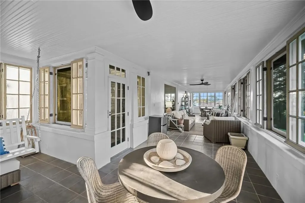 54 Highland Avenue Warwick RI 02886