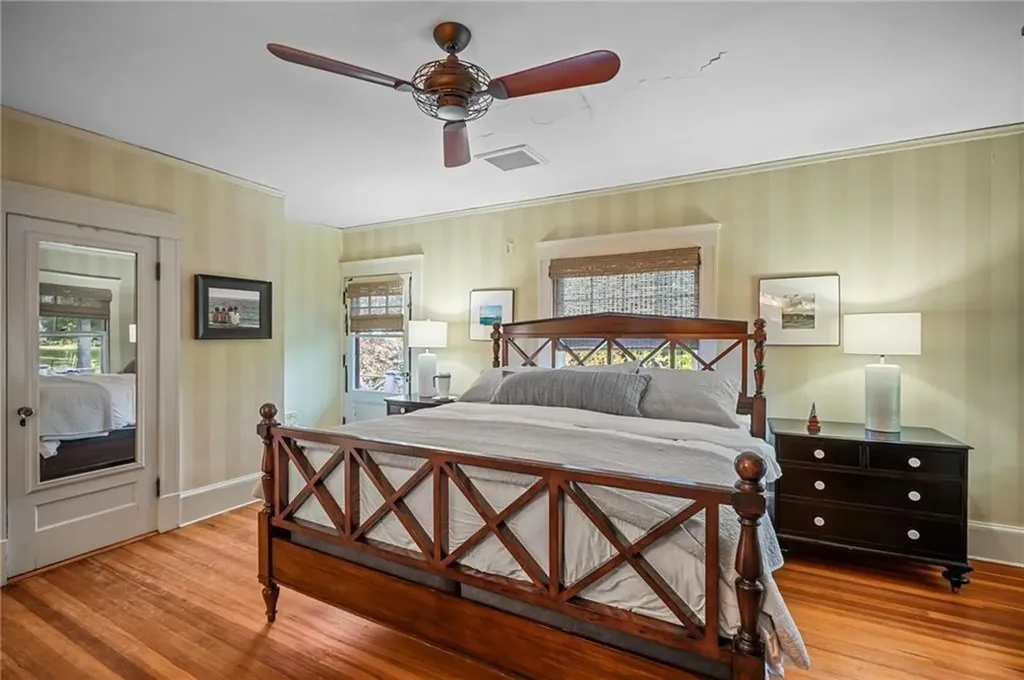 54 Highland Avenue Warwick RI 02886