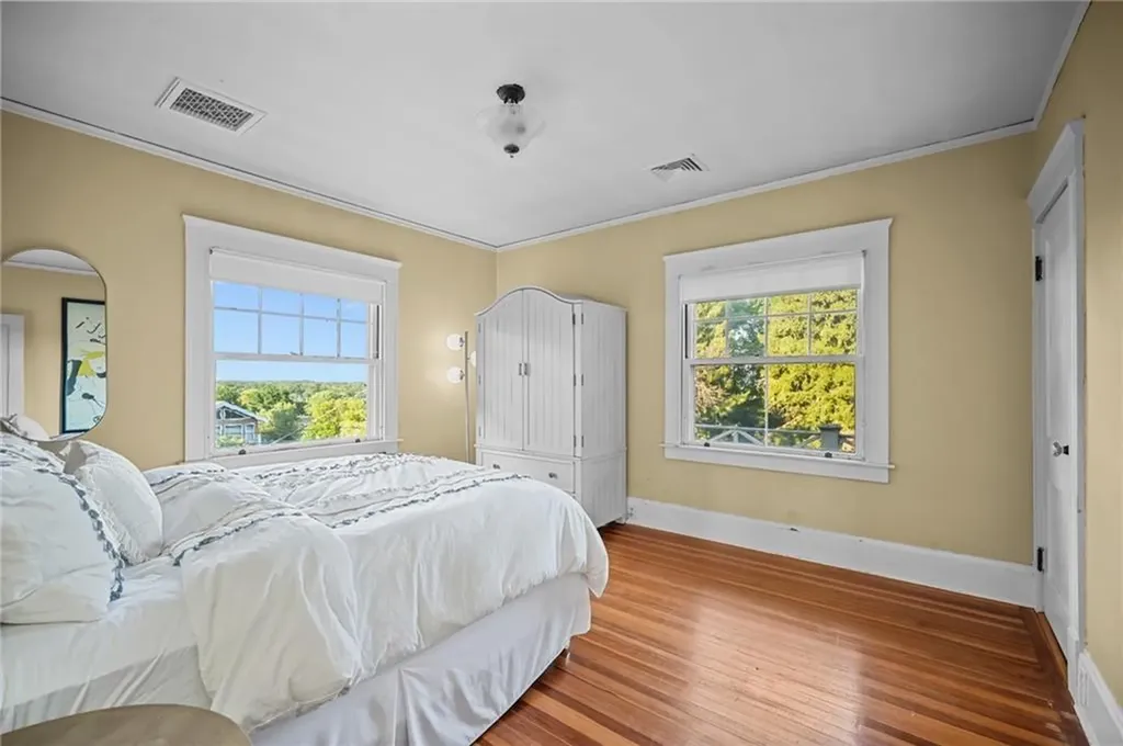 54 Highland Avenue Warwick RI 02886