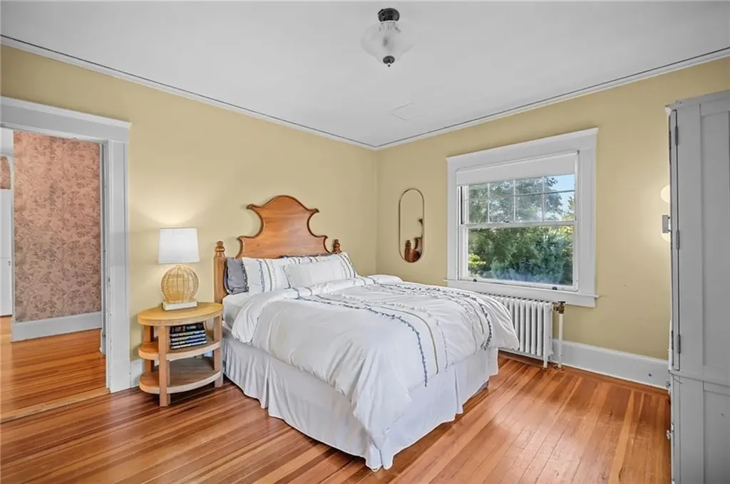 54 Highland Avenue Warwick RI 02886