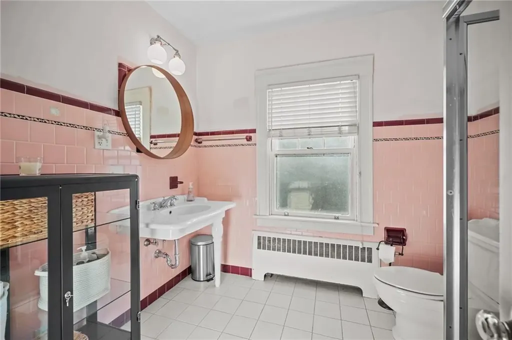 54 Highland Avenue Warwick RI 02886