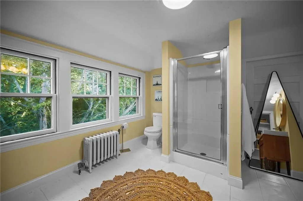 54 Highland Avenue Warwick RI 02886