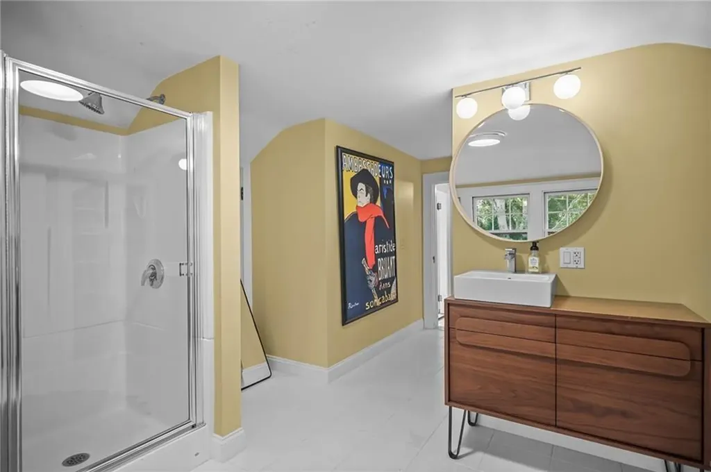 54 Highland Avenue Warwick RI 02886