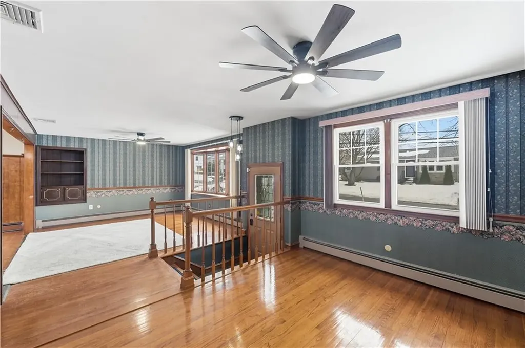 80 West View Avenue Cranston RI 02920