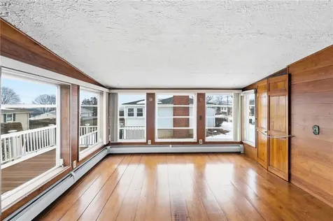 80 West View Avenue Cranston RI 02920