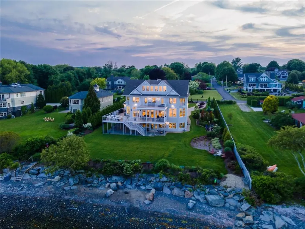 10 Coulter Street Jamestown RI 02835