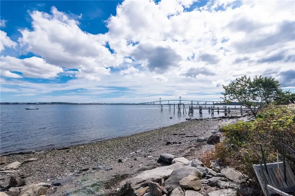 10 Coulter Street Jamestown RI 02835