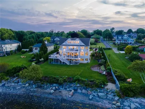 10 Coulter Street Jamestown RI 02835