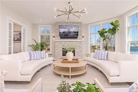 10 Coulter Street Jamestown RI 02835