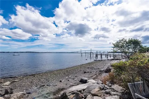 10 Coulter Street Jamestown RI 02835