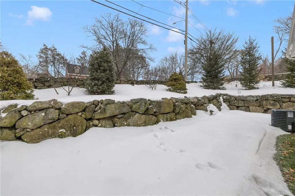 550 Wakefield Street West Warwick RI 02893