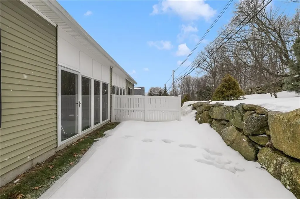 550 Wakefield Street West Warwick RI 02893