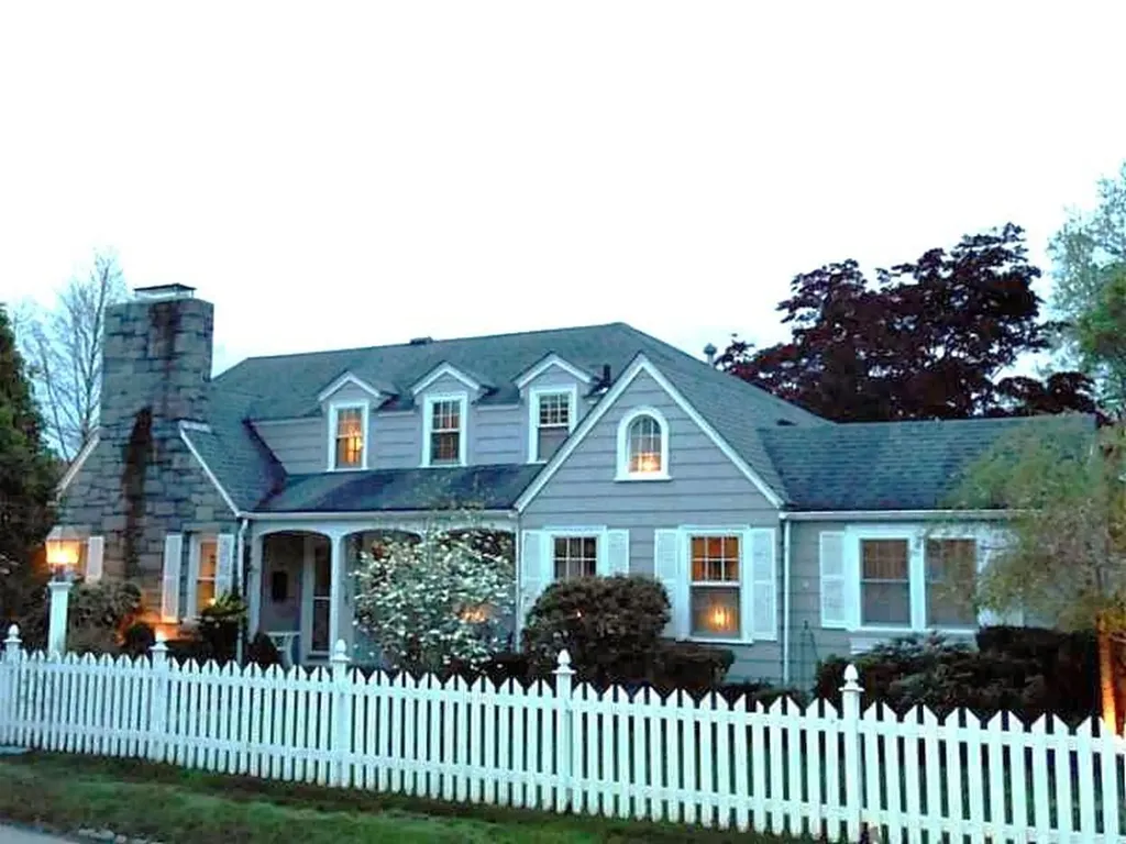 34 North Country Club Drive Warwick RI 02888