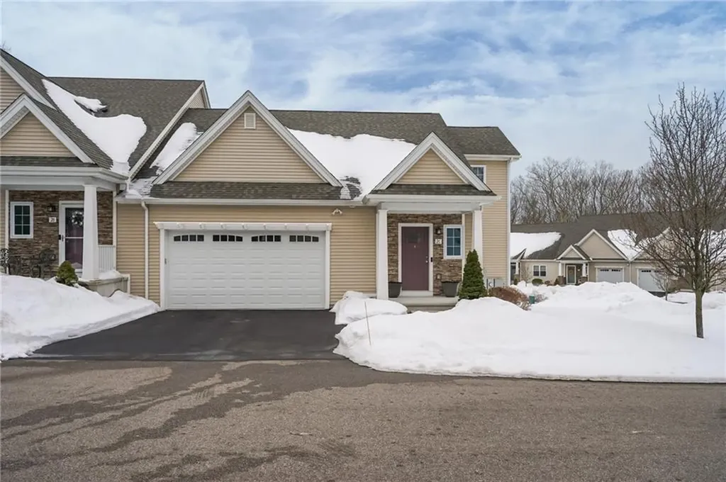 2 Justin Circle Smithfield RI 02917