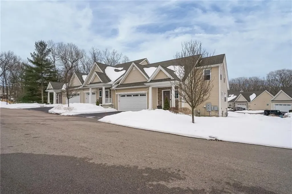 2 Justin Circle Smithfield RI 02917