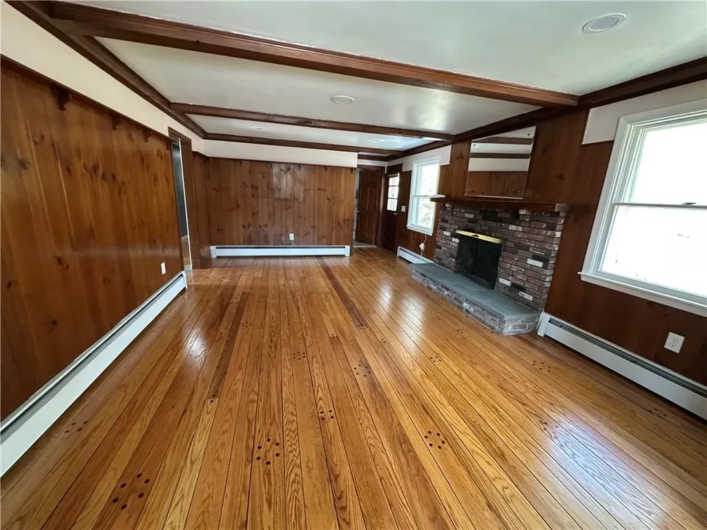 41 Hartford Pike Foster RI 02825