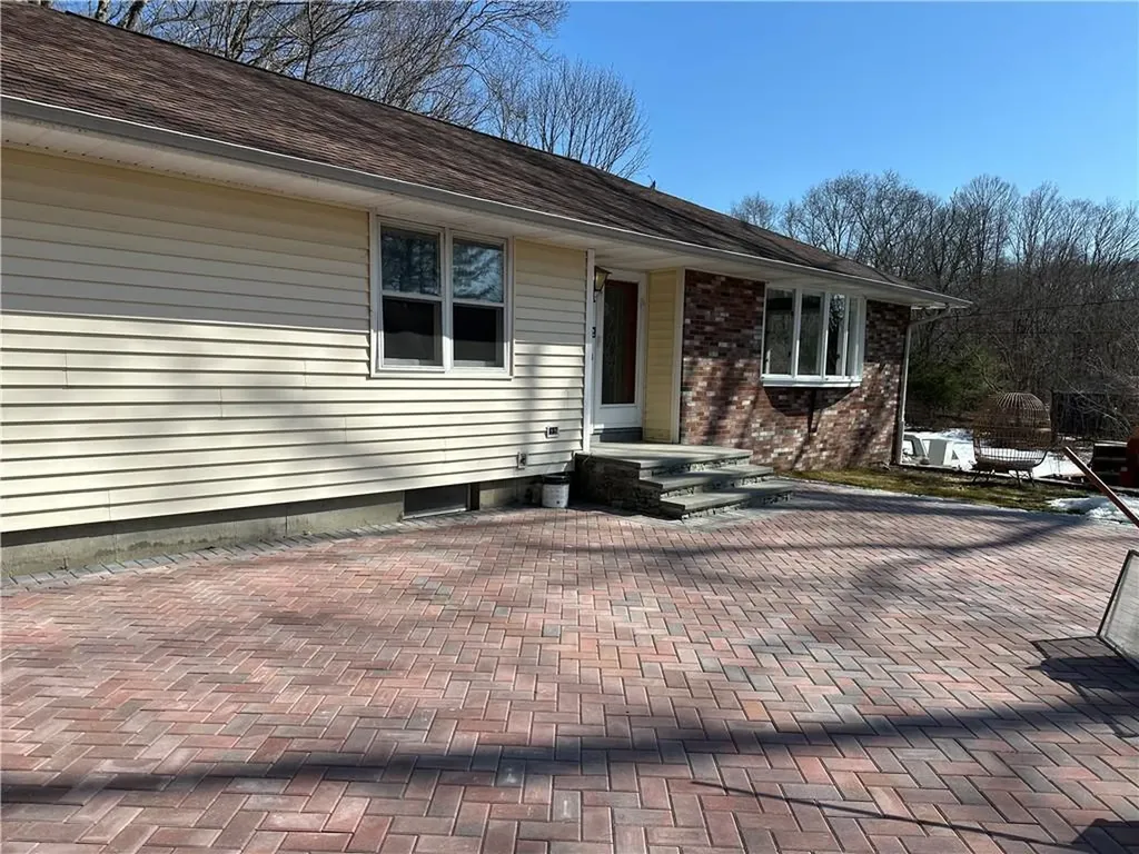 41 Hartford Pike Foster RI 02825