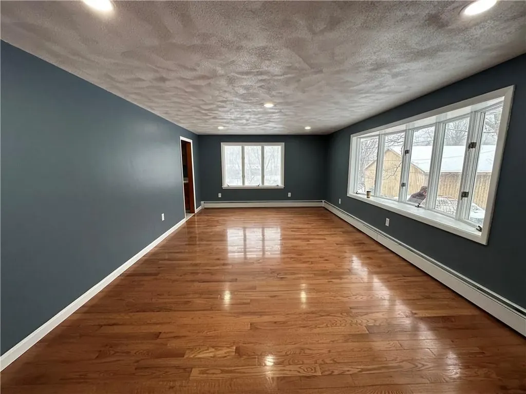 41 Hartford Pike Foster RI 02825