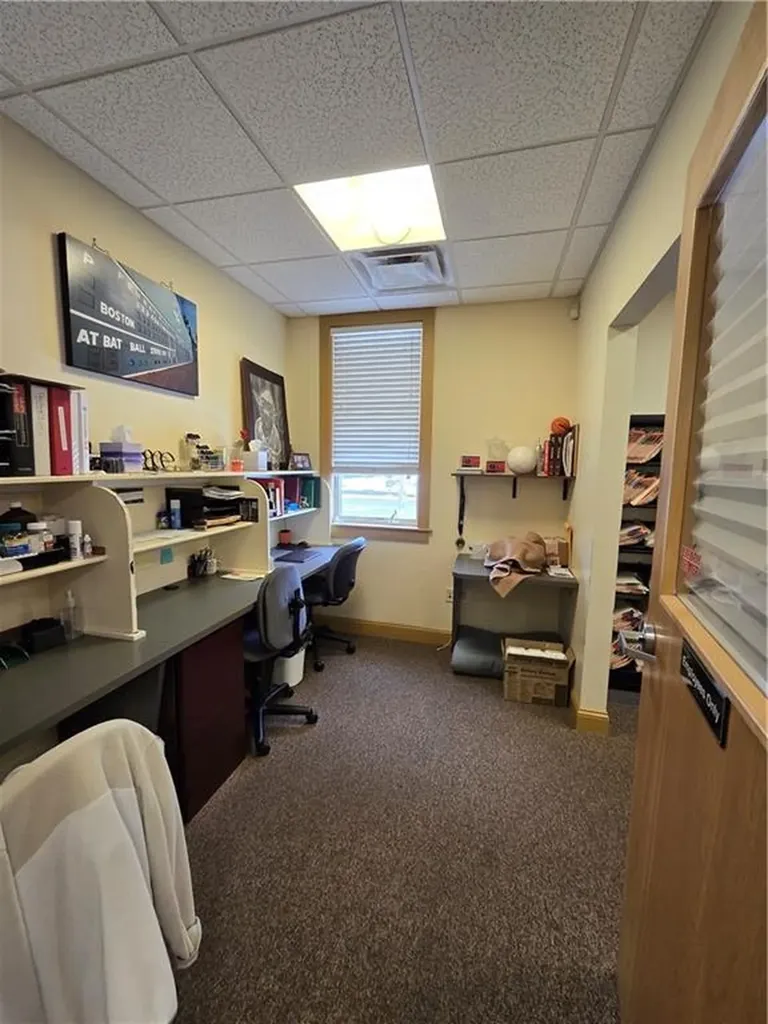 2871 Post Road Warwick RI 02886