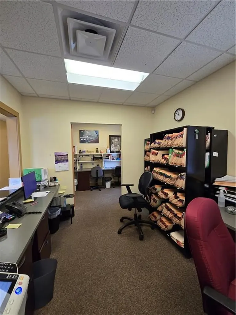 2871 Post Road Warwick RI 02886