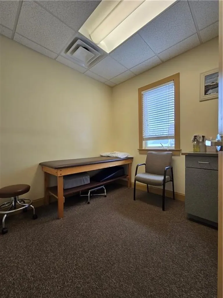 2871 Post Road Warwick RI 02886