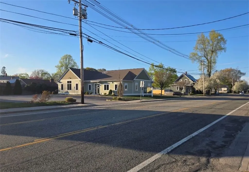 2871 Post Road Warwick RI 02886