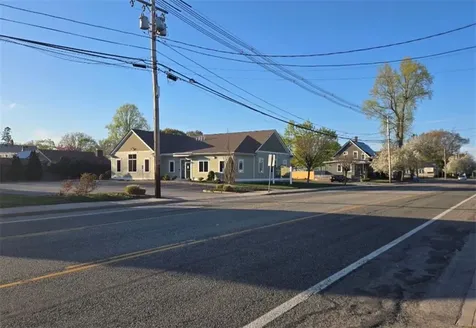 2871 Post Road Warwick RI 02886