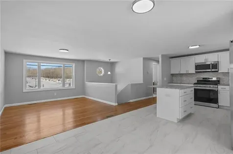 114 Burlingame Road West Warwick RI 02893