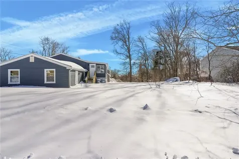 114 Burlingame Road West Warwick RI 02893