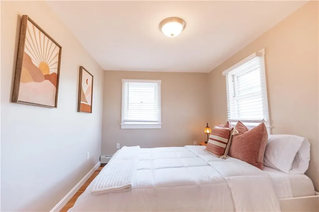 28 Dixon Street Newport RI 02840